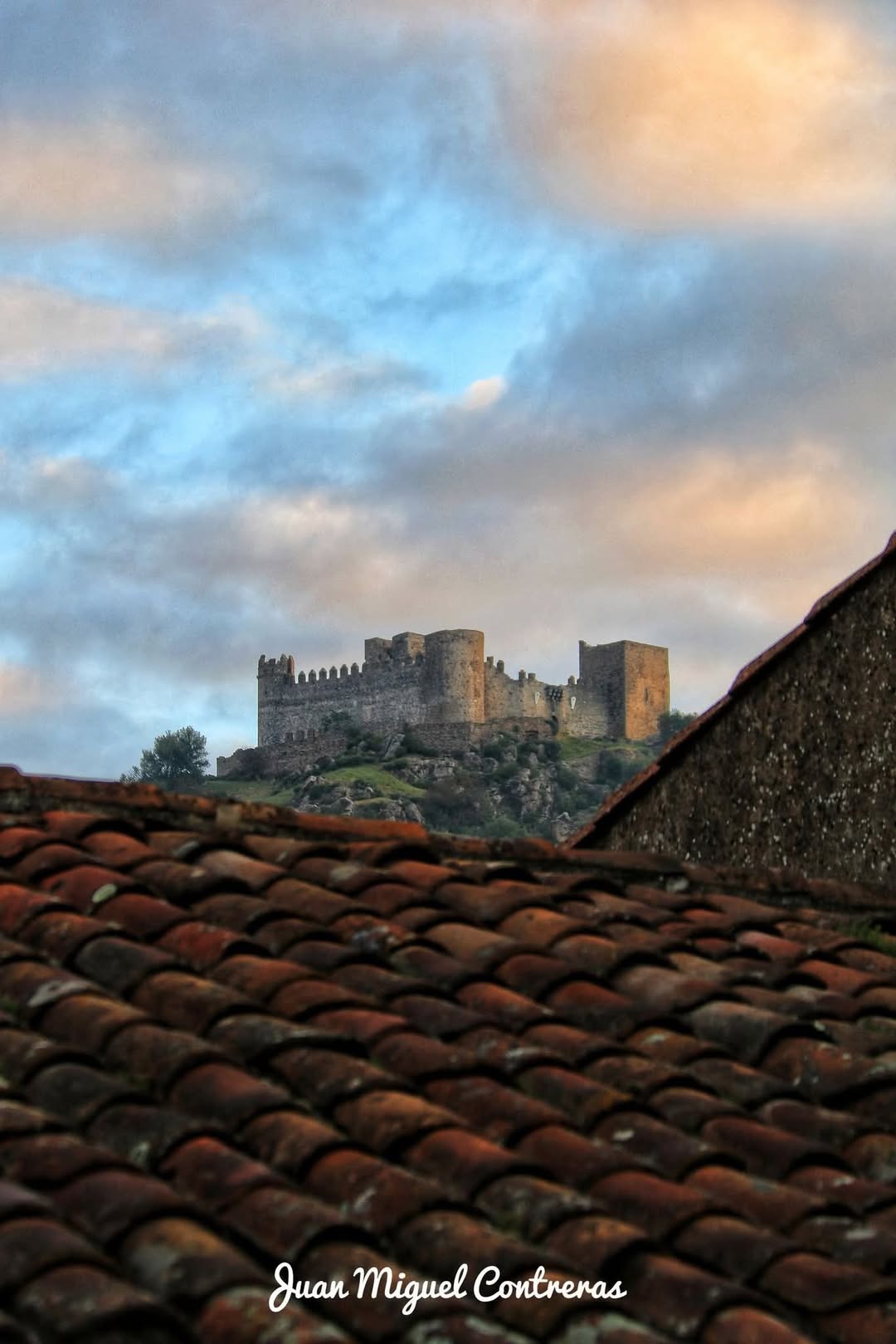 Castillo de Burguillos del Cerro